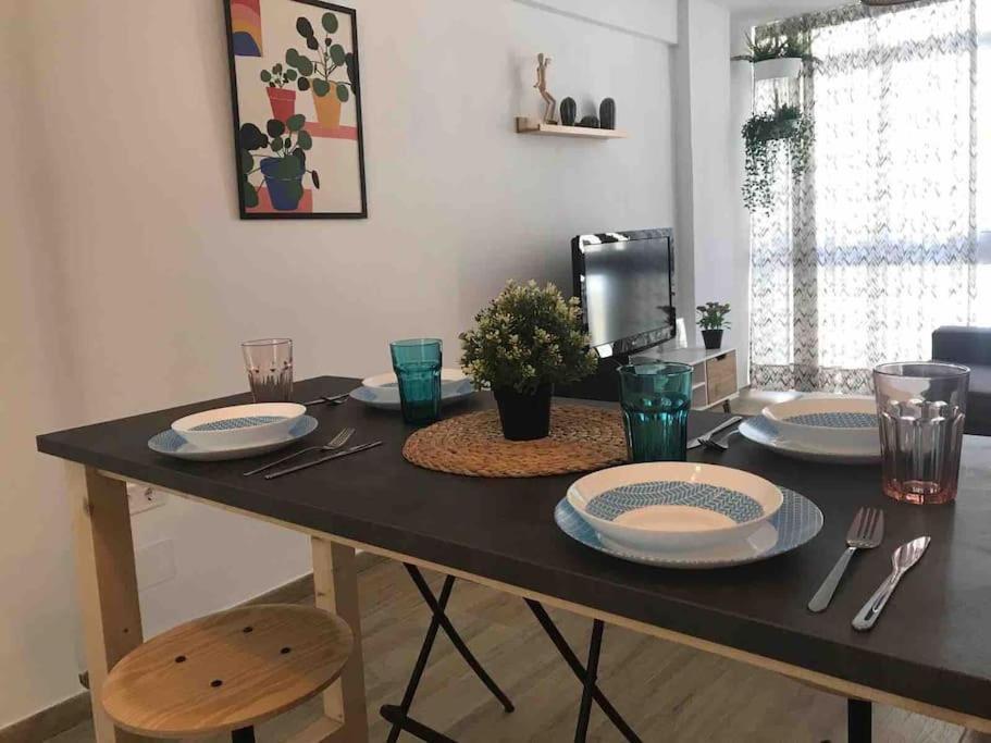 Ideal En El Barrio De Delicias * Málaga